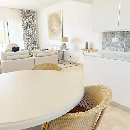 Oceanview Luxury Penthouse *